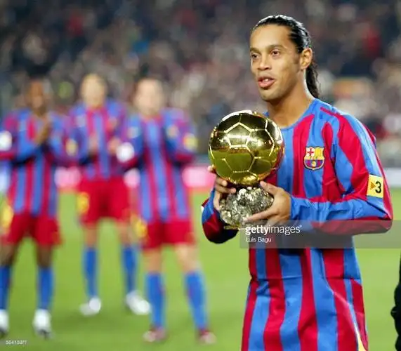 年足球赛场 年足球赛场