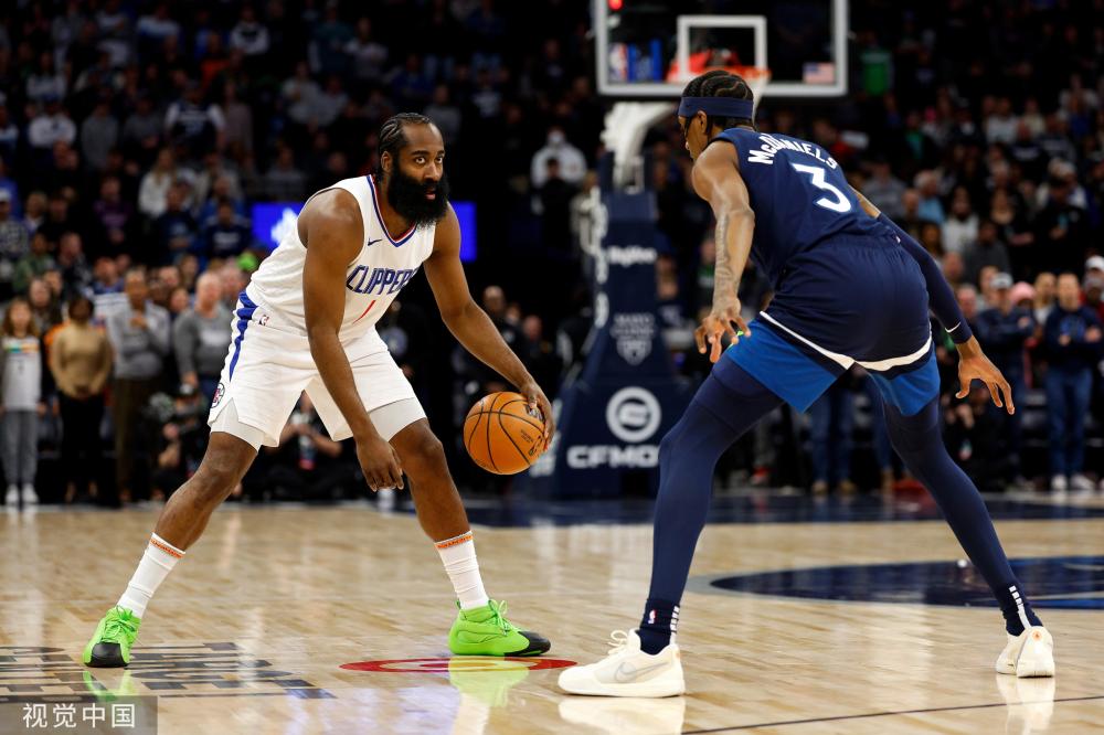 他在关键时 他在关键时