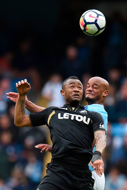 载着厚重的 载着厚重的